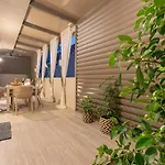 Vedi Town Luxury 公寓 扎金索斯镇