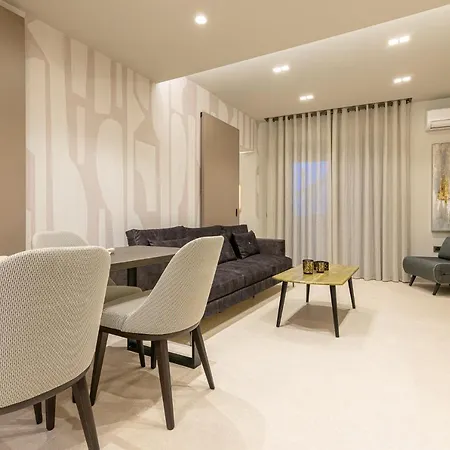Apartment Vedi Town Luxury