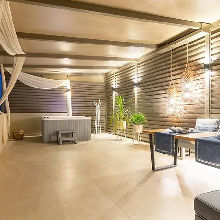 Vedi Town Luxury *